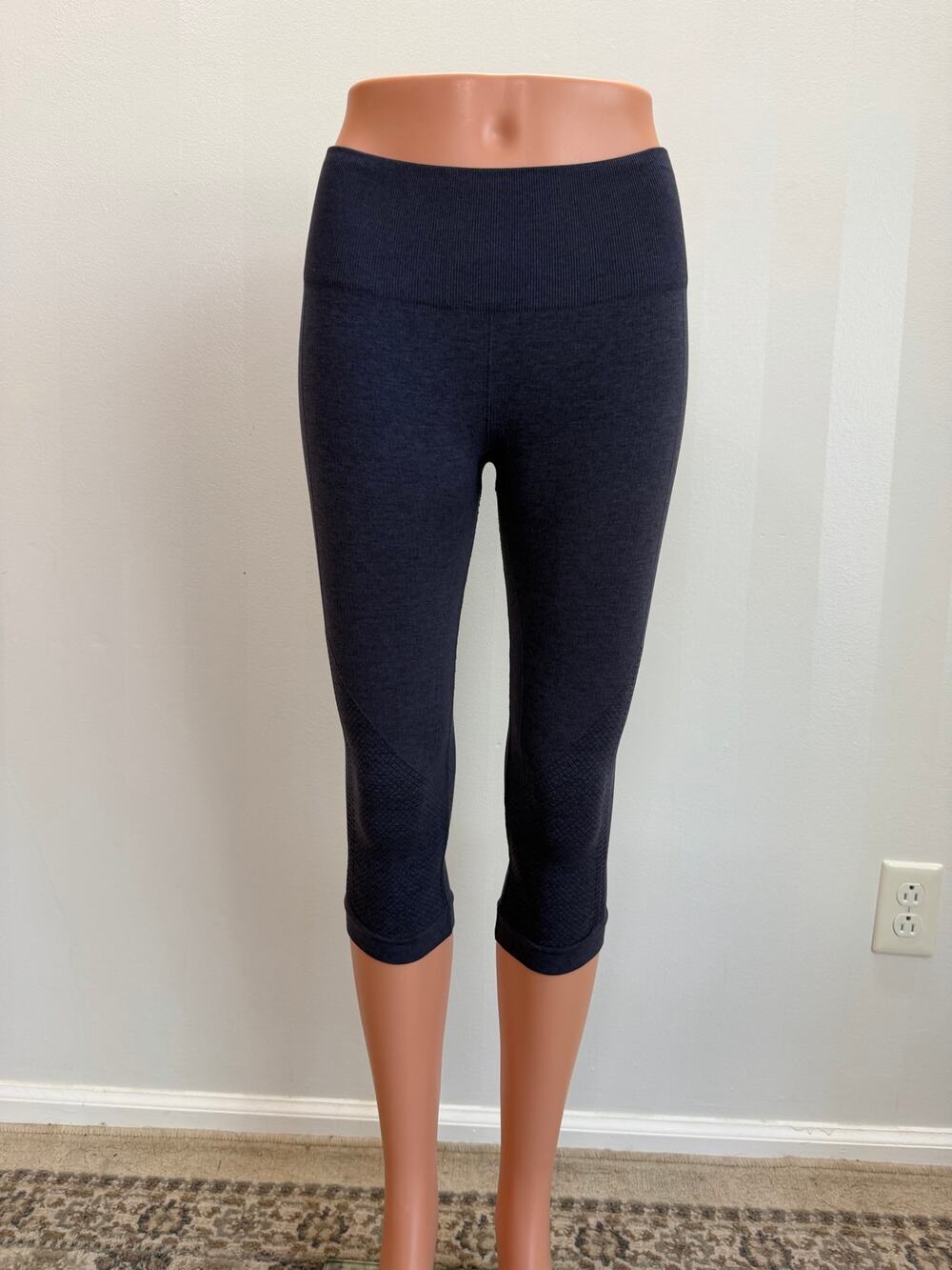 Lululemon In The Flow Crop II Leggings Heathered Navy Blue Ruched Capri Sz 2